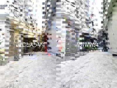 SÁT MẶT TIỀN TRƯỜNG CHINH NGUYỄN PHÚC CHU-4 TẦNG-NỞ HẬU TÀI LỘC