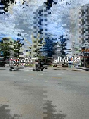 đất mặt tiền đường CN1 phường sơn kỳ quận tân phú DT 8x21 đất trống