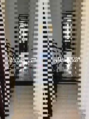 nhà mặt tiền Chi Lăng 3 tầng,tôi chính chủ, cần bán,xung quanh an ninh