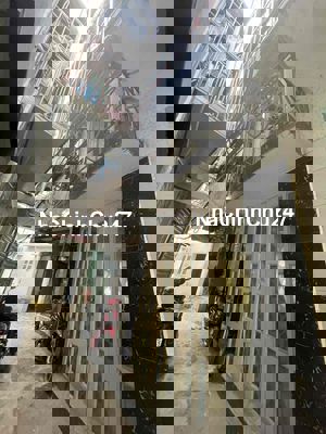 Loại nhà ở, 1 trệt 2 lầu 3 nhà vs, sh chính chủ, TL