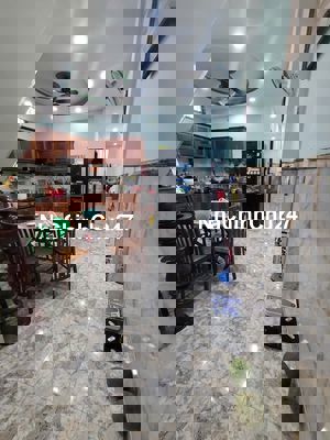 BÁN NHÀ Diện Tích lớn 96m thông Trường Chinh - Song Hành  Chỉ 4ti550