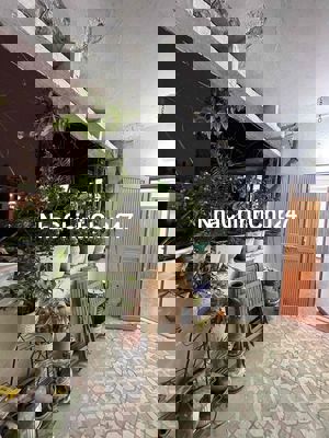 CC tập thể ngân hàng hộ khẩu Hoàn Kiếm .3 ngủ+1khách +2vs + bếp. 80m