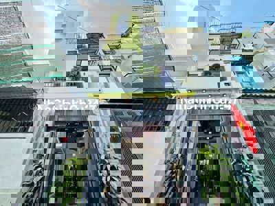 CHÍNH CHỦ BÁN NHÀ ĐẸP MỚI XÂY ĐÚC 3LẦU FULL NỘI THẤT CAO CẤP