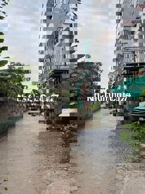 Lô góc 2 mặt hẻm xe hơi, sát Vinhomes Quận 9 phù hợp xây dựng ở đầu tư