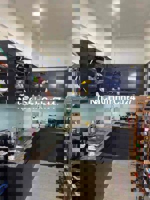 chính chủ bán chung cư Âu cơ 2pn 70m2