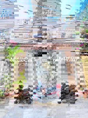 NHÀ CHÍNH CHỦ MỚI ĐẸP XE HƠI VÀO NHÀ. KHU VĂN MINH