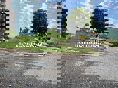 Chính chủ gửi bán lô MT Đ.Lương Văn Nho,TT Cần Thạnh,Cần Giờ,DT 110m2