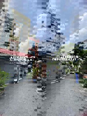 CHỦ ĐI ĐỊNH CƯ BÁN GẤP NHÀ GẦN CHỢ HẠNH THÔNG TÂY