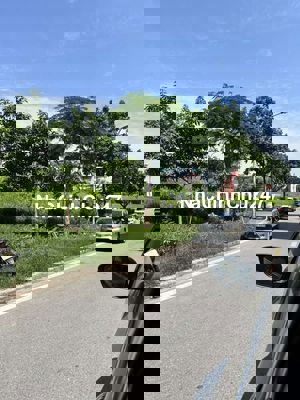 MẢNH ĐẤT SIÊU ĐẸP, MẶT TIỀN KHỦNG, Ô TÔ 7CHỖ VÀO NHÀ, THÔNG SỐ HOA HẬU