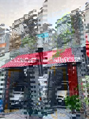 Chính chủ nhà full thổ cư, xe hơi đậu trong nhà gần ngã 3 ông xã Dĩ An