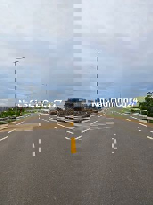 HIẾM RẺ ĐẤT NỀN 116M2, MẶT TIỀN ĐƯỜNG, Ô TÔ, LÔ GÓC , GIÁP VINHOMES.