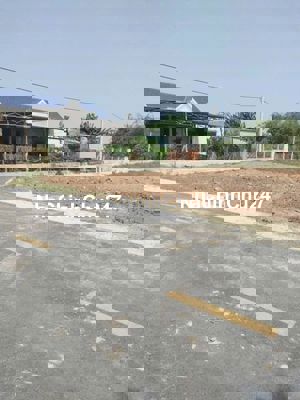 Chính chủ bán đất PHƯỚC AN ,SÁT ỦY BAN PHƯỚC AN,DT 250M2,GIÁ 320 TRIỆU