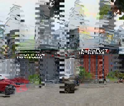 CHÍNH CHỦ BÁN GẤP NHÀ C4 LỮNG 3PN, ĐƯỜNG 8M.DT (4x15.75m) THỔ 56M