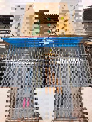 Chính Chủ, Bán Nhà 2 Tầng, 4x13, KQH, Chỉ 3.x Tỷ