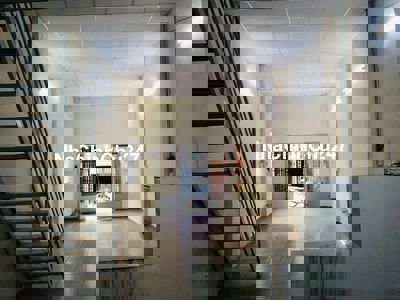 NHÀ 1/ NGẮN HẺM XE HƠI THÔNG RA SONG HÀNH PHÁP LÝ SHR. HC ĐẦY ĐỦ