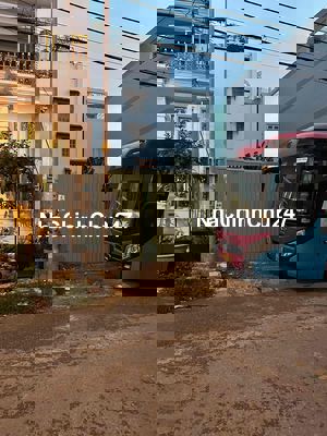 đất mặt tiền công viên, 4,5 x 20 , vị trí đẹp, chính chủ, giá TL