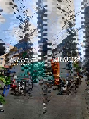 CHÍNH CHỦ CẦN BÁN NHÀ LÔ GÓC 3 MẶT TIỀN HẺM - TRẦN HƯNG ĐẠO Q1