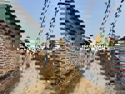 ** ĐẤT SIÊU QUẦN - TẢ THANH OAI - 4 CHỖ ĐỖ CỬA -TRỤC - KINH DOANH**