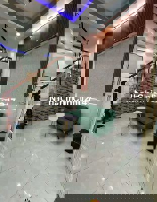 Nhà sau lưng chợ Mỹ Hạnh Nam