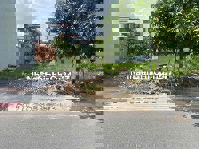 Chính Chủ Bán Lô Đất Ngay Trường Học Đông Hoà C