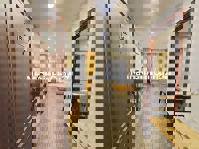 Chính chủ Studio 40m2 full đồ vào ở ngay ô tô đỗ cửa Đội Cấn