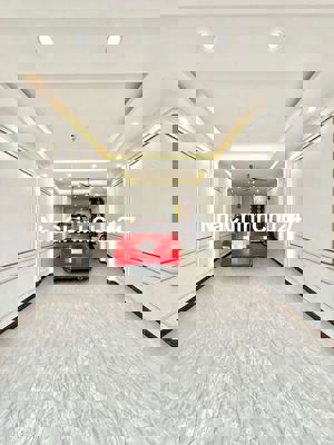 Bán NHÀ riêng- Lĩnh Nam- Dt 70m2- 6t thang máy- ô tô vào nhà- 17 tỷ