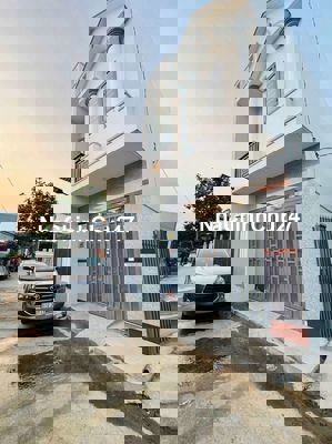 Bán 5 căn nhà giá chỉ 2ty550 .liên hệ ***