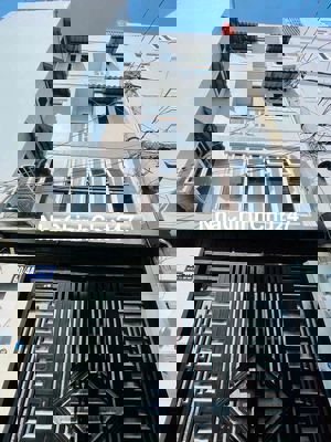 Bán nhà 60/4A Ngô Đức Kế, Chu Văn An, 6PN, 6WC, Giá: 6 tỷ 9 TL mạnh