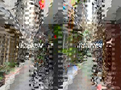 Ngõ 91 Nguyễn Chí Thanh/ 16 Huỳnh Thúc Kháng