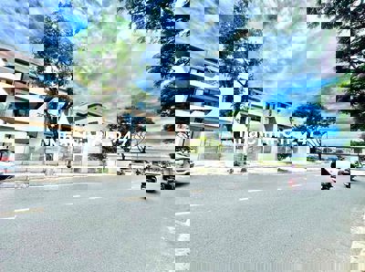 chính chủ cần bán lô gốc Bùi Viện và Lưu Trọng Lư phù hợp xây căn hộ