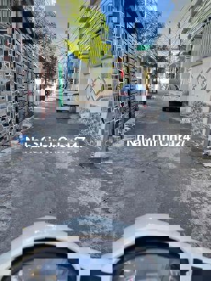 Nhà 2Tầng Hẻm Oto Sát Mặt Tiền