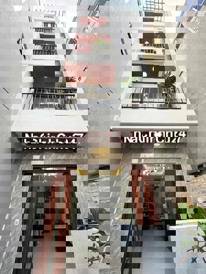 Chính chủ bán nhà Kim Chung Hoài Đức. Có sân để xe