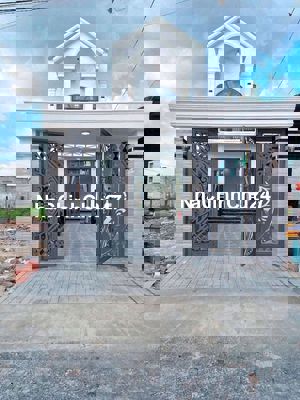 Nhà lầu phường ninh thạnh. Chỉ 2 tỷ 600 triệu. Vô ở ngay