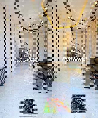 Nhà 1 lầu 2 phòng ngủ hẽm 4m đường Trường Chinh, ngay Cầu Tham Lương