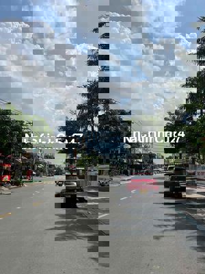 Nhà mặt tiền đường số 1