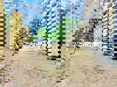 Đất quang hiện -điện hòa