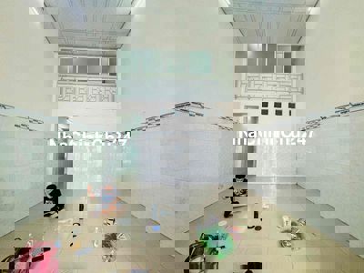 NHÀ TRỆT LỬNG 2PN GẦN CẦU VƯỢT NGÃ 4 GA