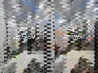 Bán gấp 3 ngủ 90m rainbow Linh Đàm ban công đông nam, sổ đỏ chính chủ