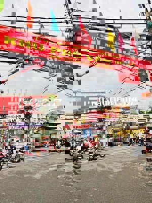 nhà gần quảng trường tỉnh tôi bán chính chủ