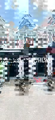 Nhà 1 trệt 1 lầu giá rẻ