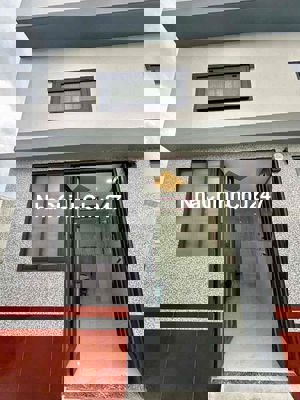 nhà cần bán lh ***