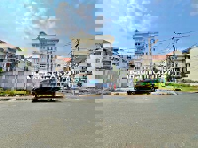 TÔI CHỦ- Bán Toà Văn Phòng 3Mặt Tiền, DT264m2, Đường 20m, Sau GiGamall