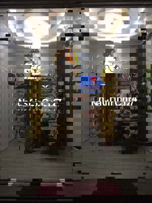 BÁN ĐẤT TẶNG KÈM NHÀ CẤP 4