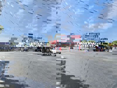 Nhà 2 mặt tiền kinh doanh gần chợ Dĩ An 1 và BigC Go, 928 Đông Hòa