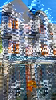 Bán nhà 2 lầu hẻm ô tô đường Phan Chu Trinh