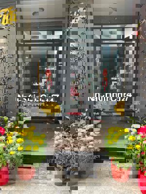 Chính chủ bán căn nhà 3 tầng-đối diện trường đại học công thương