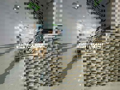 nhà to rộng 1/ ngắn mặt tiền đường thông TX37 ngã tư ga Q.12