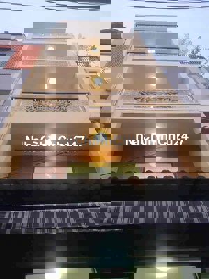 Bán nhà chính chủ mới 100% 5pn 6wc khu vip F3 Q8