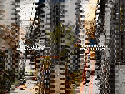 Nhà phố Tân Phú giá rẻ 182m2, 5PN hẻm Ô tô chỉ 7 tỷ 290 chính chủ