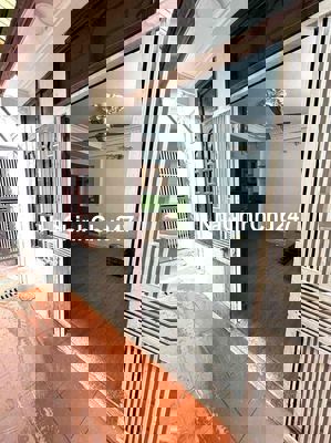 CHÍNH C / 22m x4 t . 2 tỷ 5